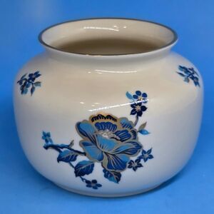 Lenox China "PAGODA" Blue Gold  Vase  4" Tall 24K Gold Trim USA